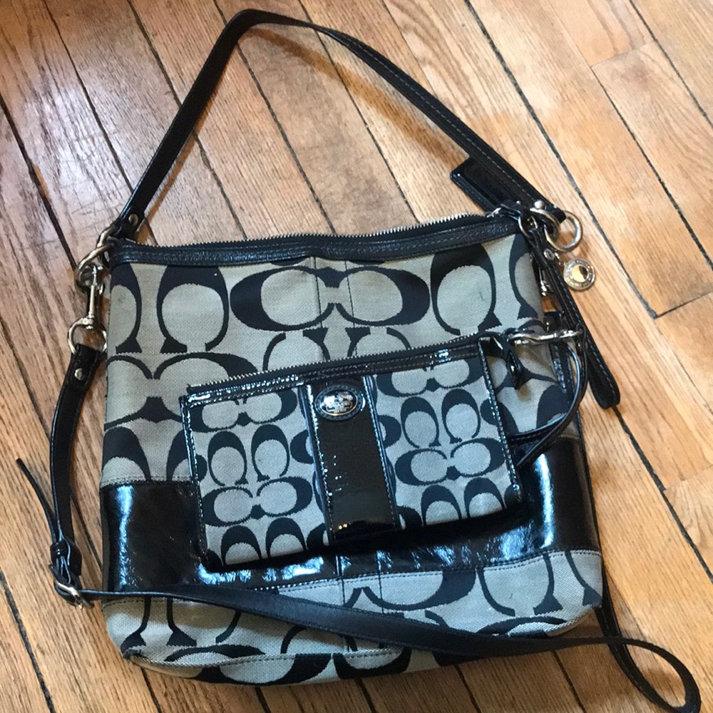 Black coach shoulder bag with wallet